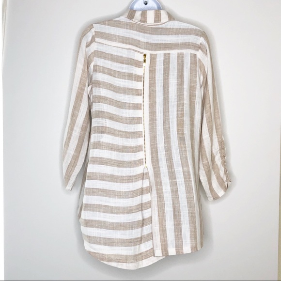 SOFT SURROUNDINGS Linen button up blouse. - Picture 4 of 8